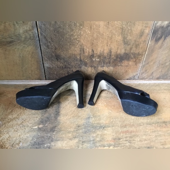 Marc Jacobs Black Heels - Picture 5 of 6